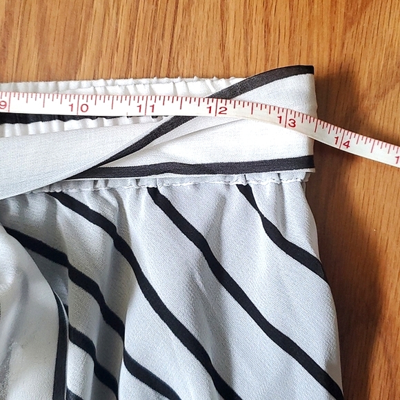 Rickis Black and White Chiffon Midi Skirt - Picture 2 of 7